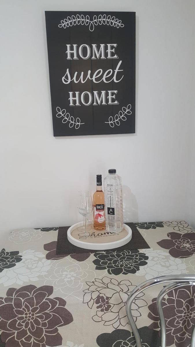 Vega Apartament - Housity
