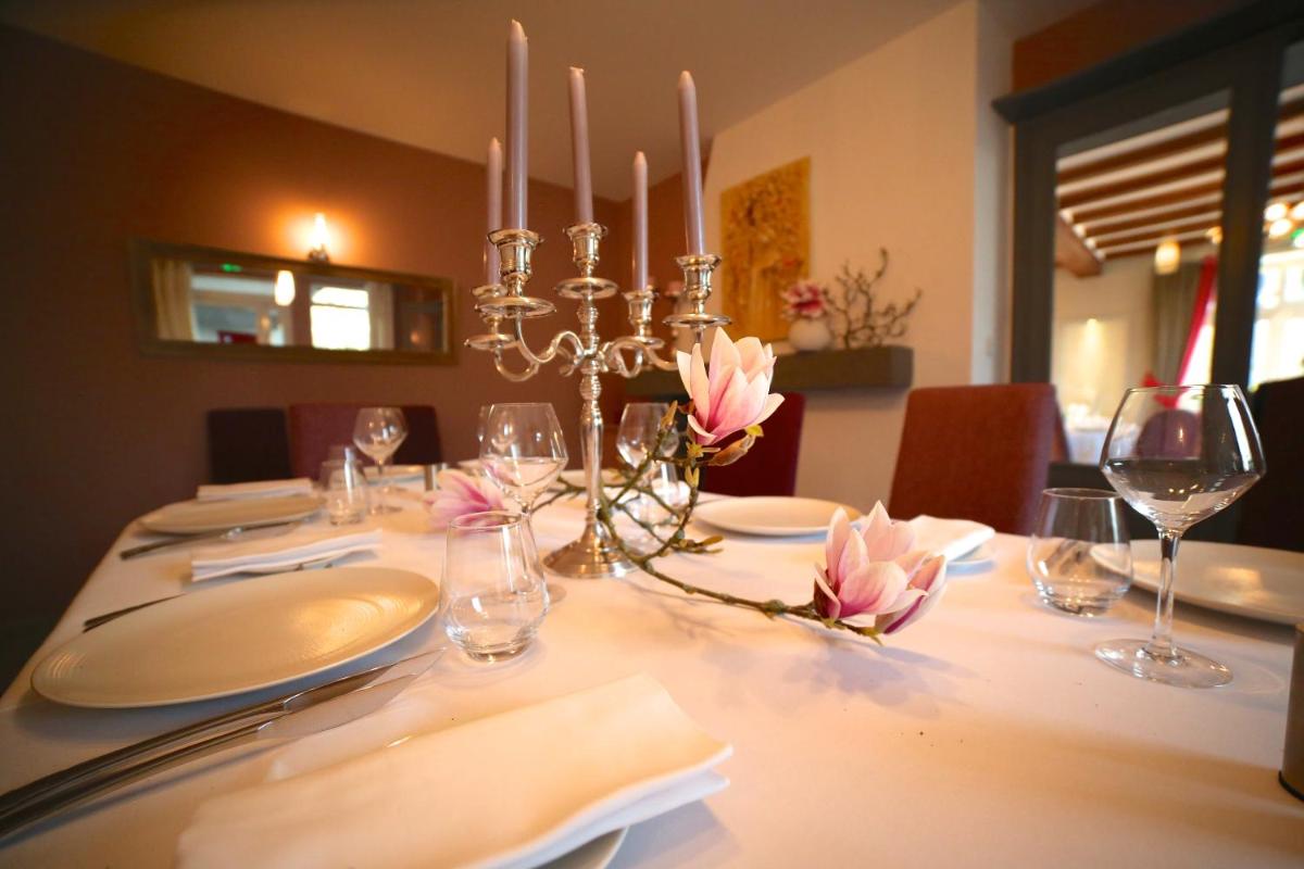 Hotel Restaurant Le Lion d'Or - Housity