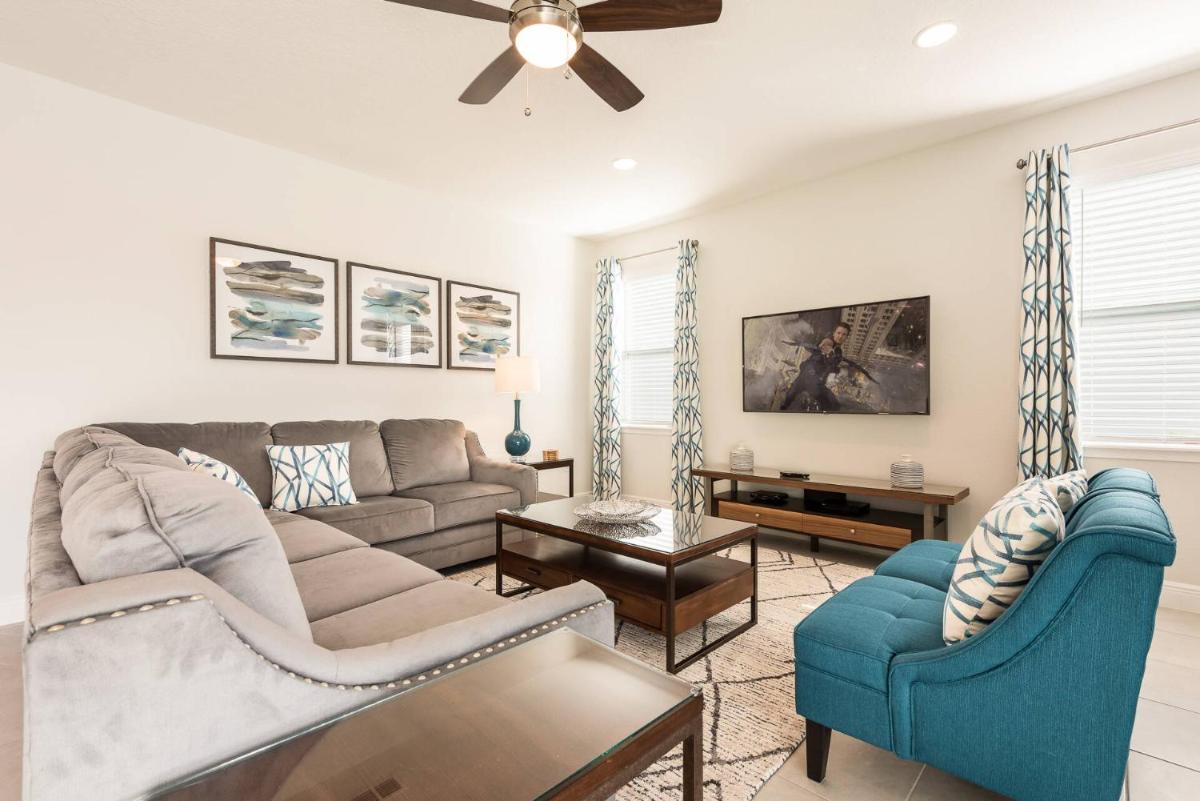 Encore Resort 5 Bedroom Vacation Home with Pool (2100) - Housity