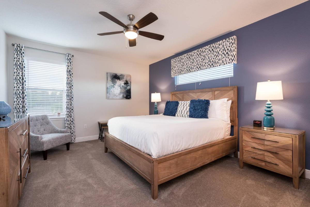 Encore Resort 5 Bedroom Vacation Home with Pool (2100) - Housity