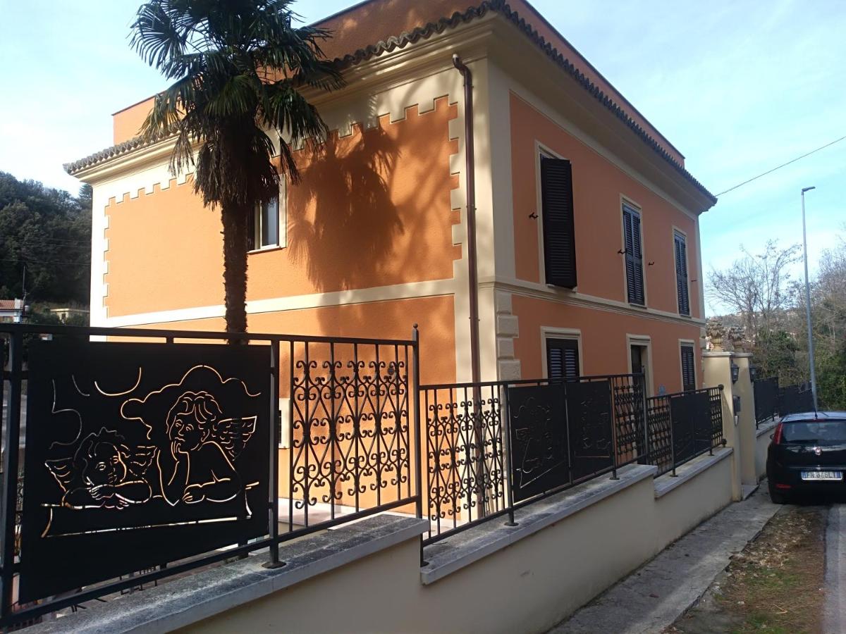 VILLINO CHELIDONIA SUBIACO - Hizvo