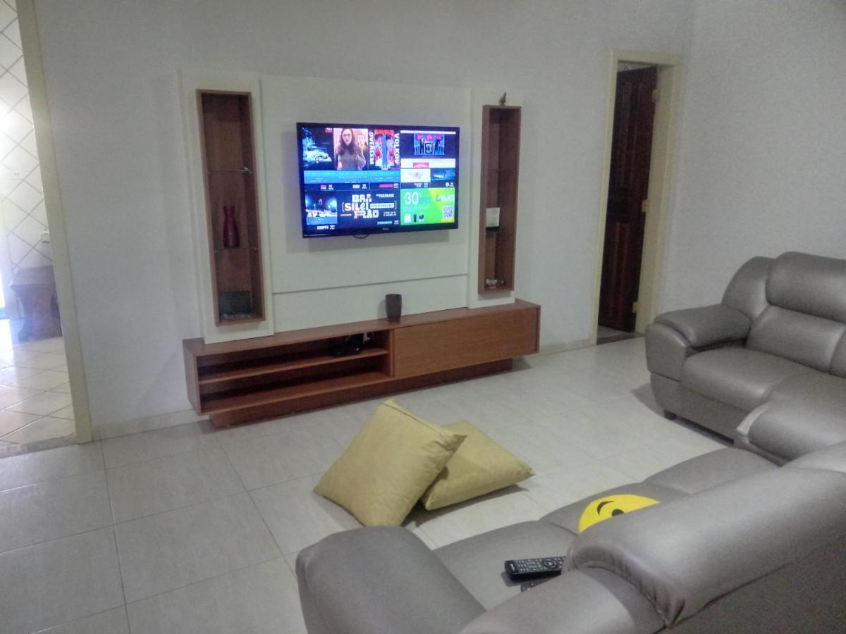 Casa de Temporada com Piscina - Housity