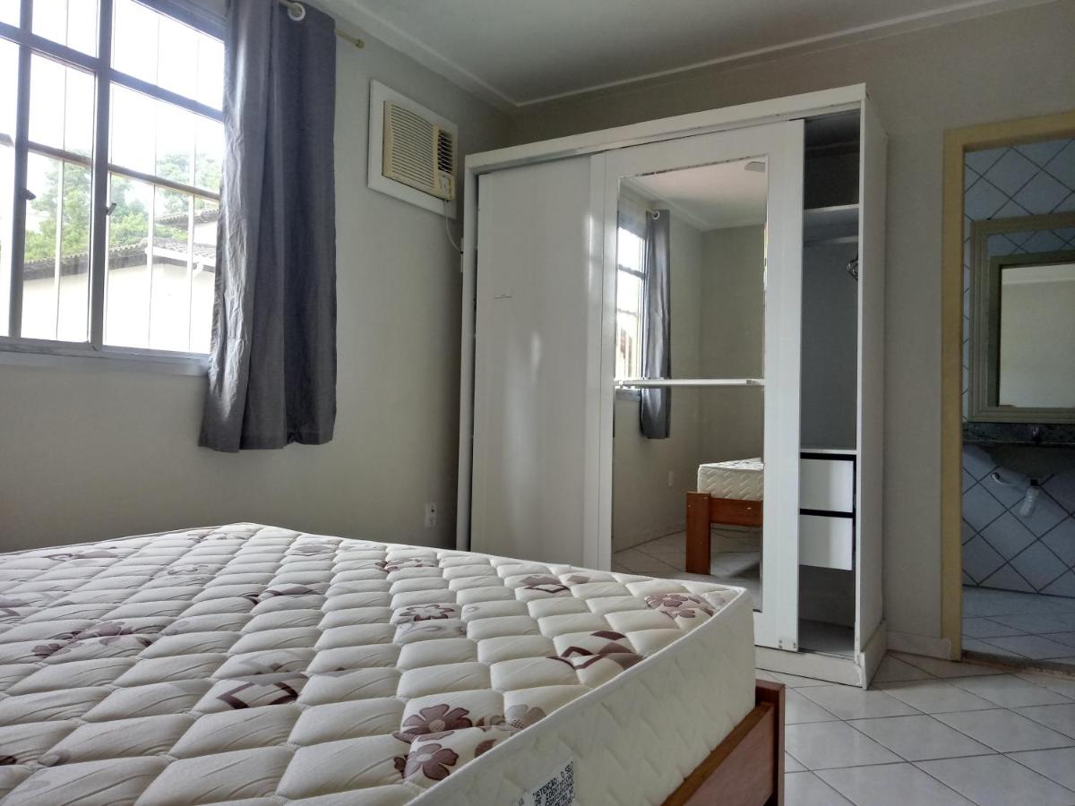 Casa de Temporada com Piscina - Housity