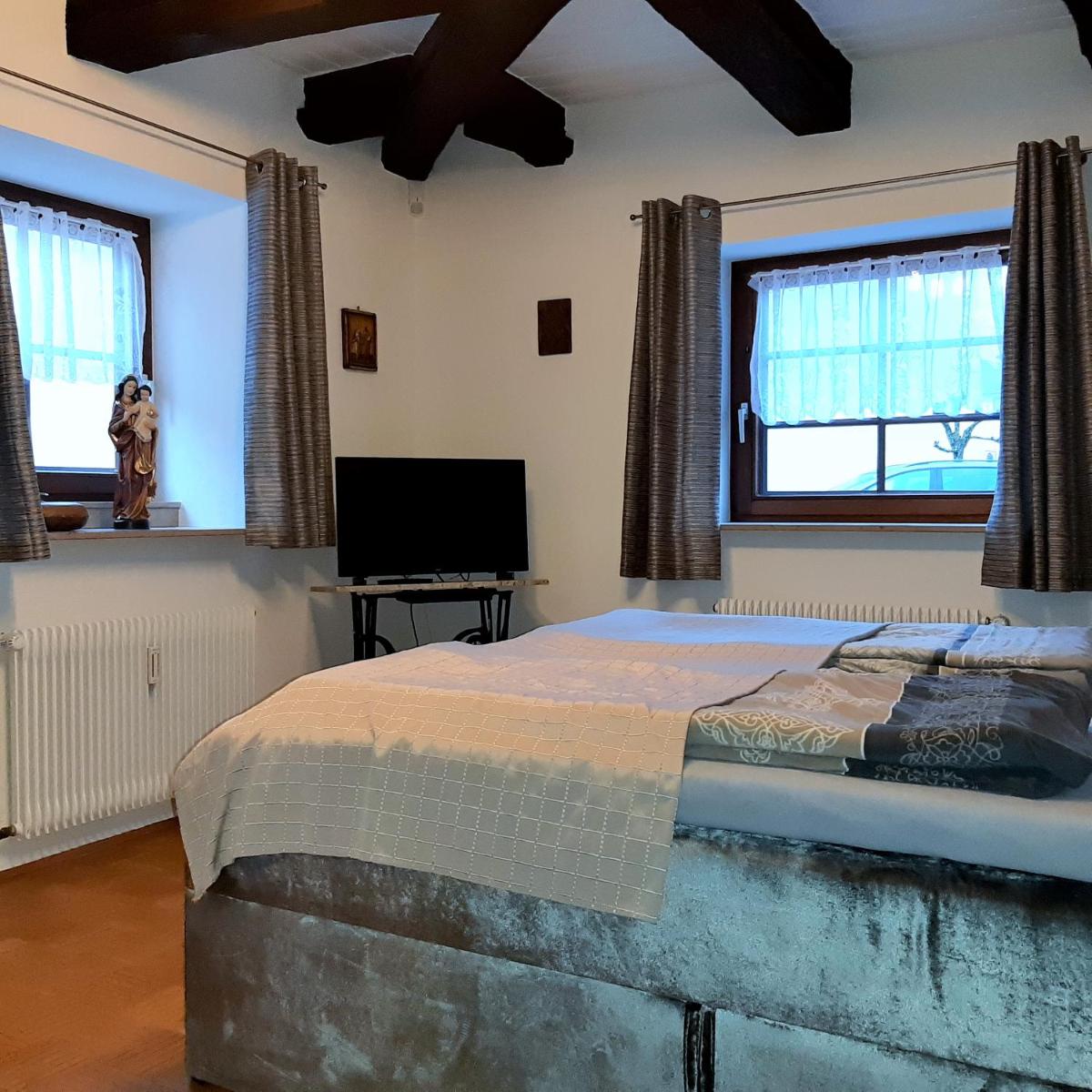 FeWo im Mesnerhaus Mengen - Housity