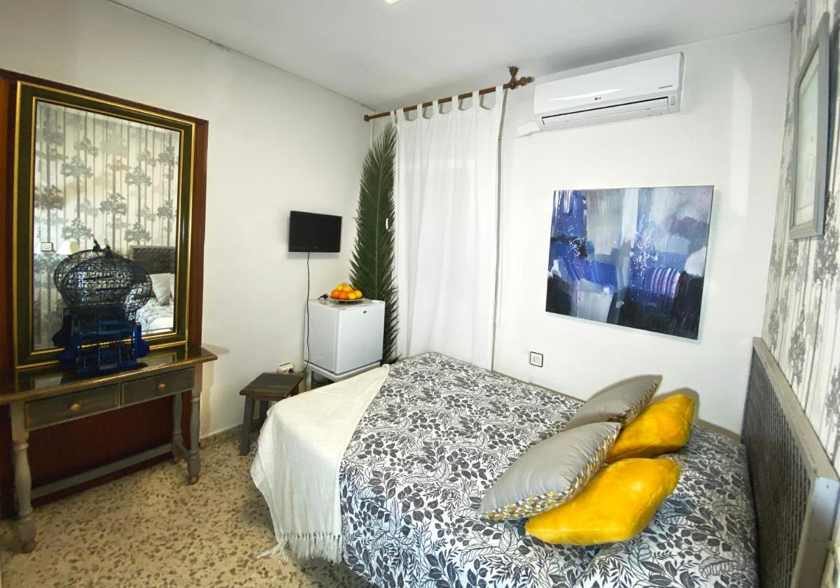 Hostal Azahara - Housity