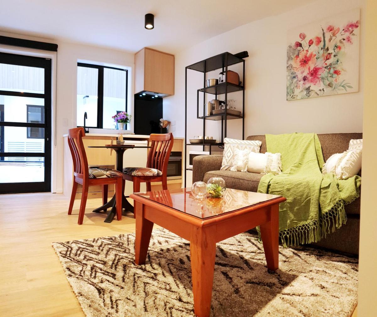 Suitetrails - The Alex Apartments
