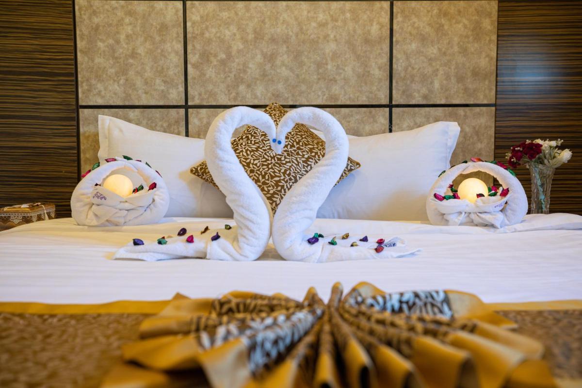 Iwan Alandalusia Hotel suites Almarwah - Housity