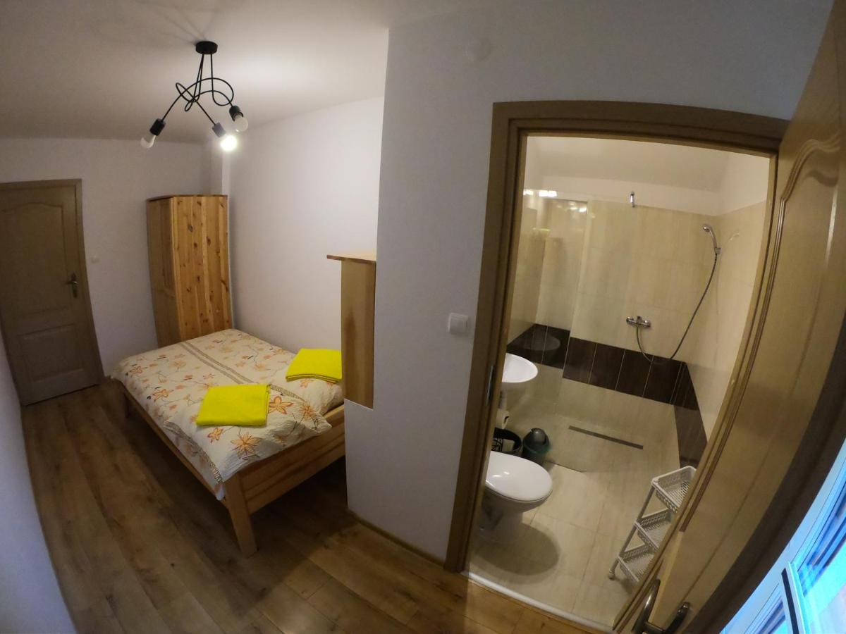 Agroturystyka Sielski Zakątek Aneta i Hubert Wierzbiccy - Housity