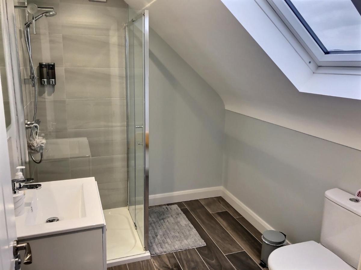Cranfield Cottage by the Sea 4 star NITB approved - Housity
