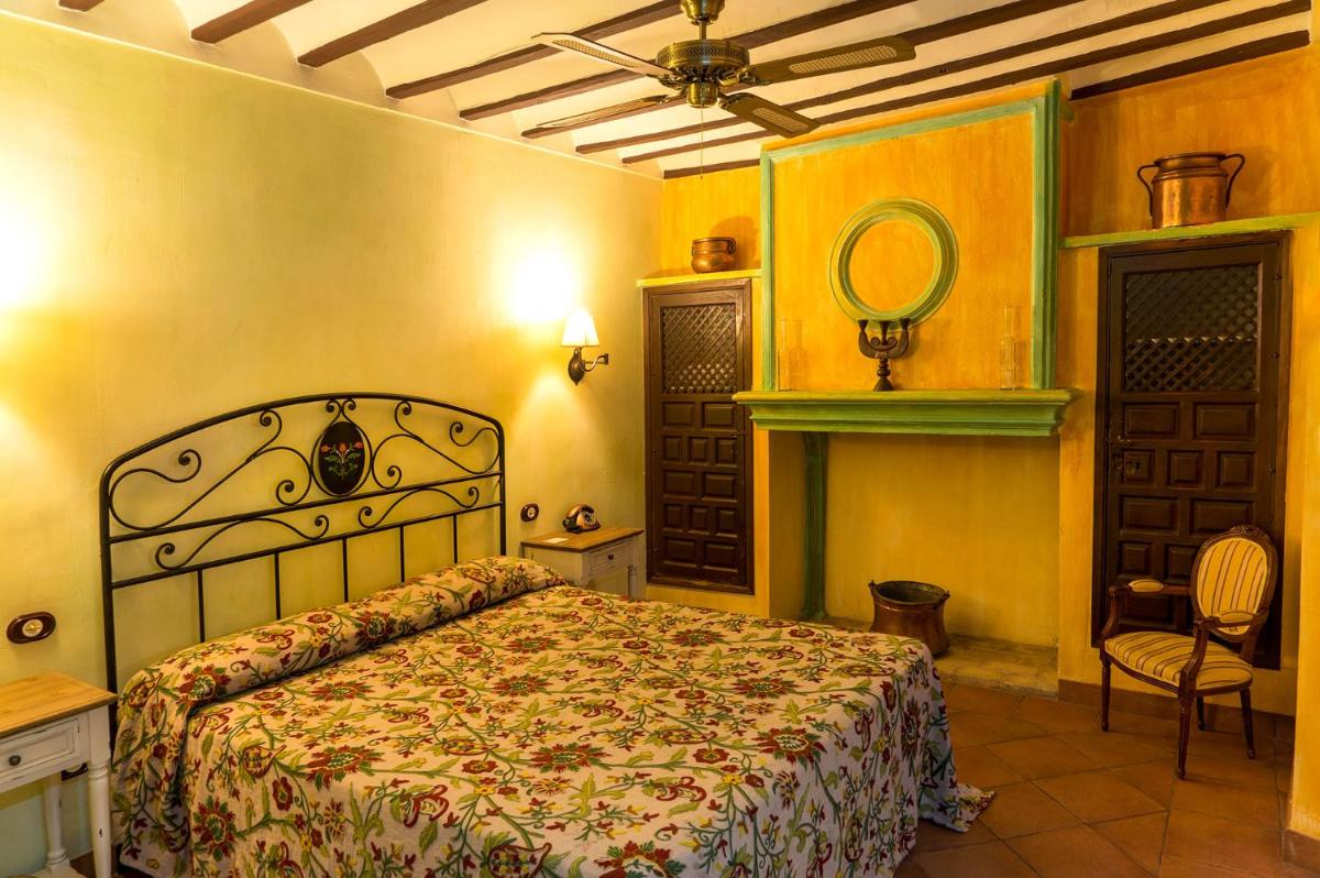 Cama o camas de una habitación en Hotel Spa La Casa del Rector Almagro