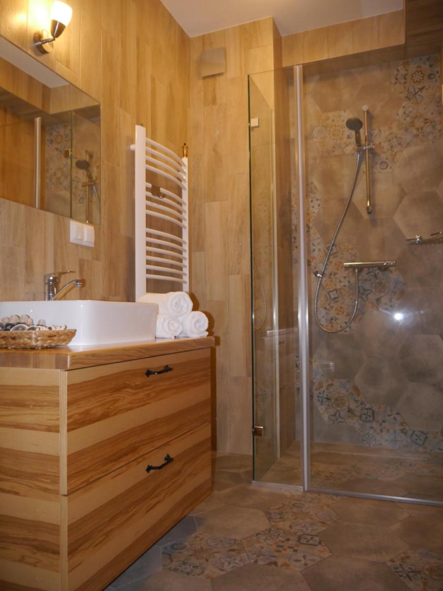 Apartament Modrzewiowy Raj - Housity