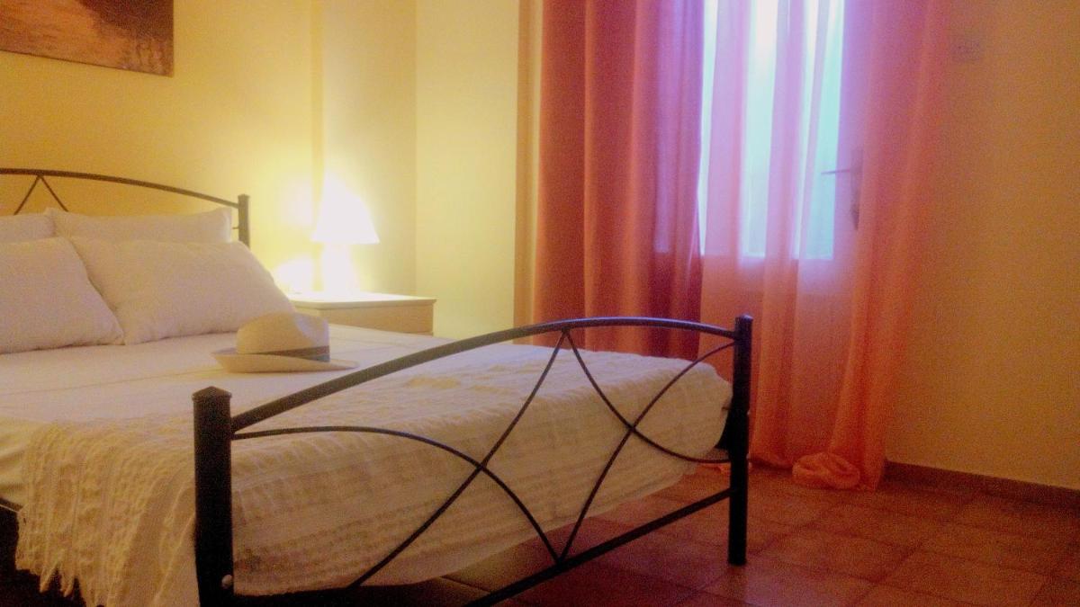 ESTIA Holiday Apartment & Studio - Housity