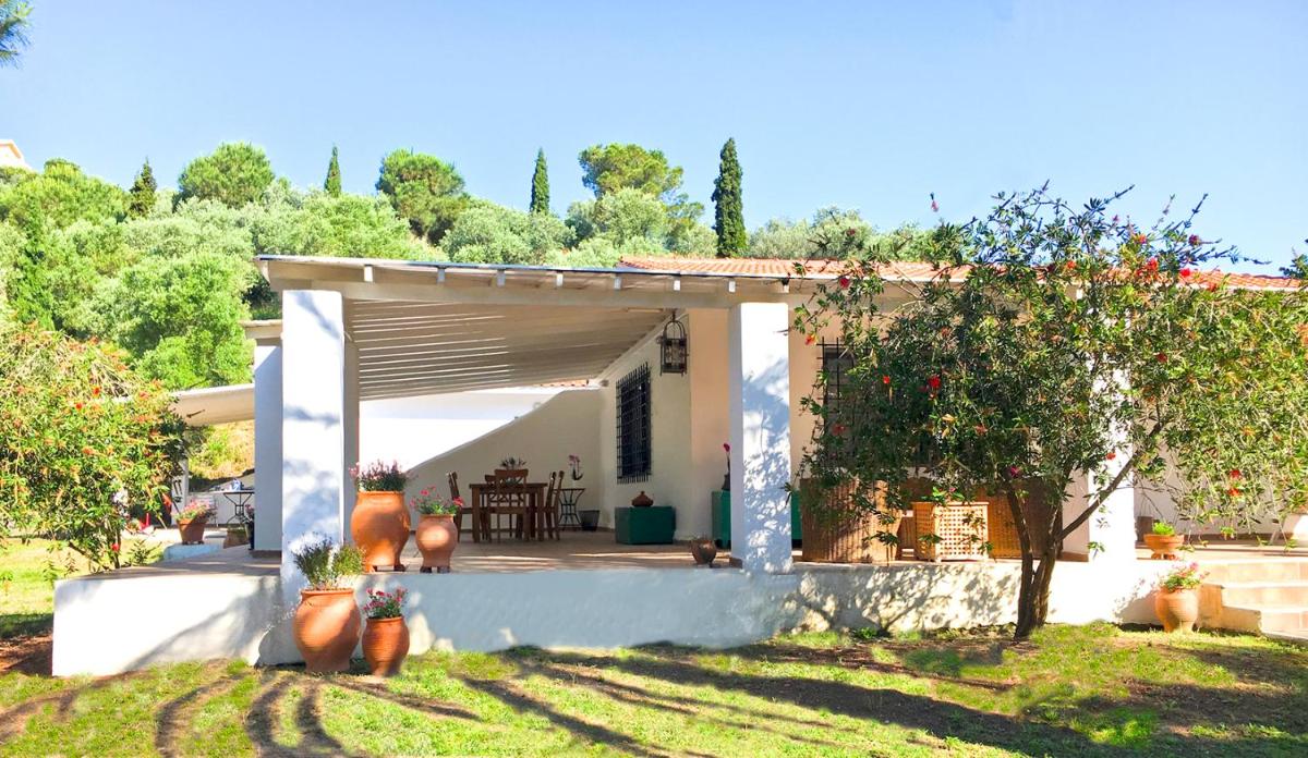 Olive Bay Beach House Ammouliani - Housity