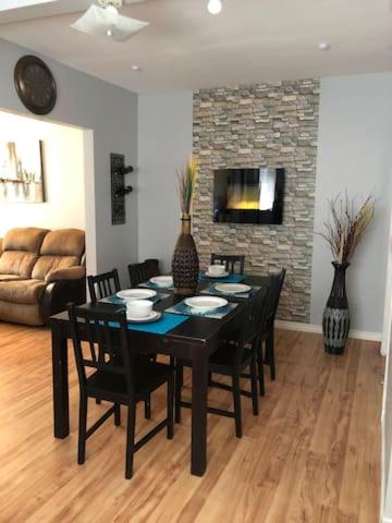Awesome Townhouse 3 bedrooms and 2 bath - Housity
