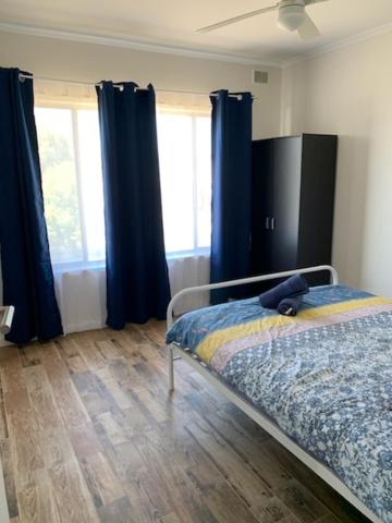 Adelaide Holiday - Housity