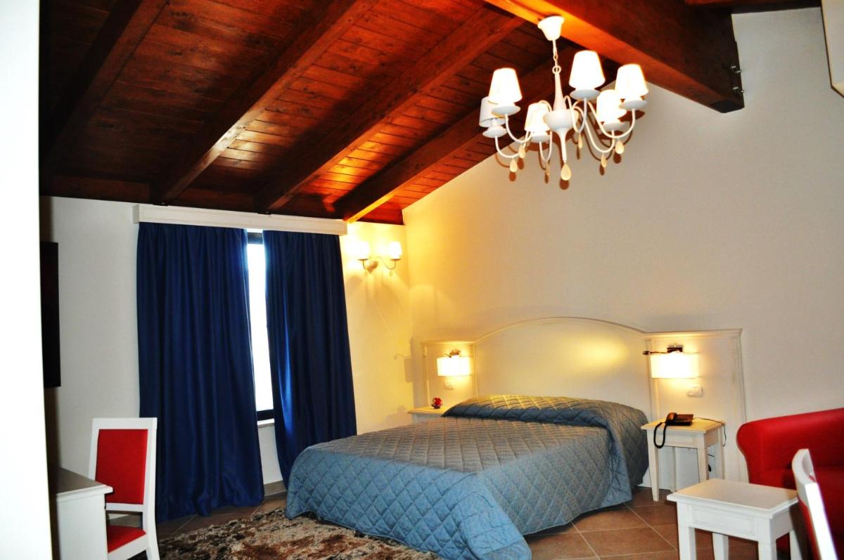 Hotel Centova - Housity