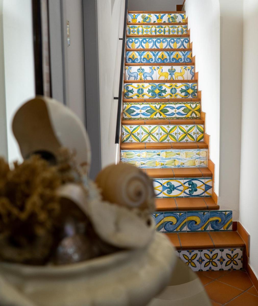 Capo Rama Suites & Rooms - Housity