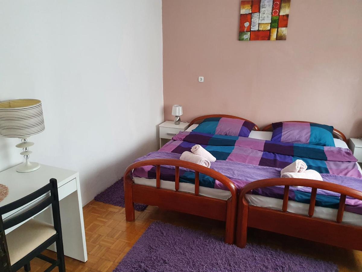 Apartmani Lovro - Housity