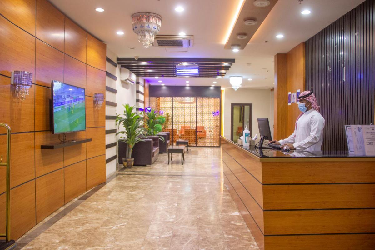 Suitetrails - Iwan Alandalusia Hotel suites Almarwah