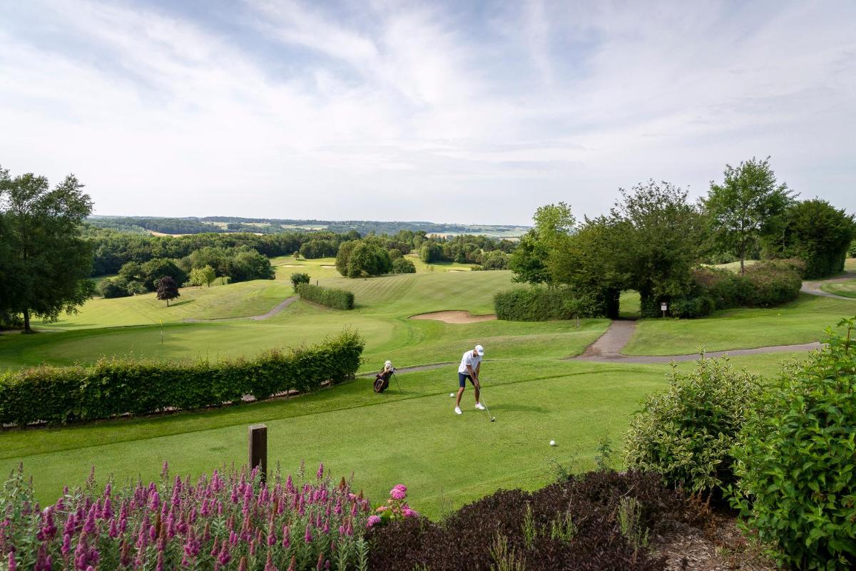 Golf sur le terrain de l'hôtel ou à proximité