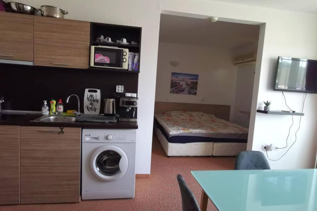 Suitetrails - Seaview apartment - Clara Sarafovo - 100m to sea
