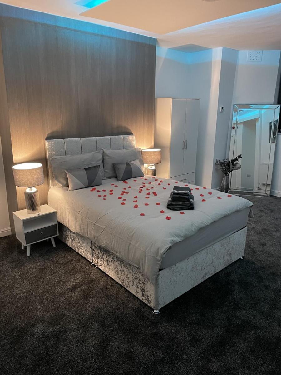 Empreo Serviced Apartments - Housity