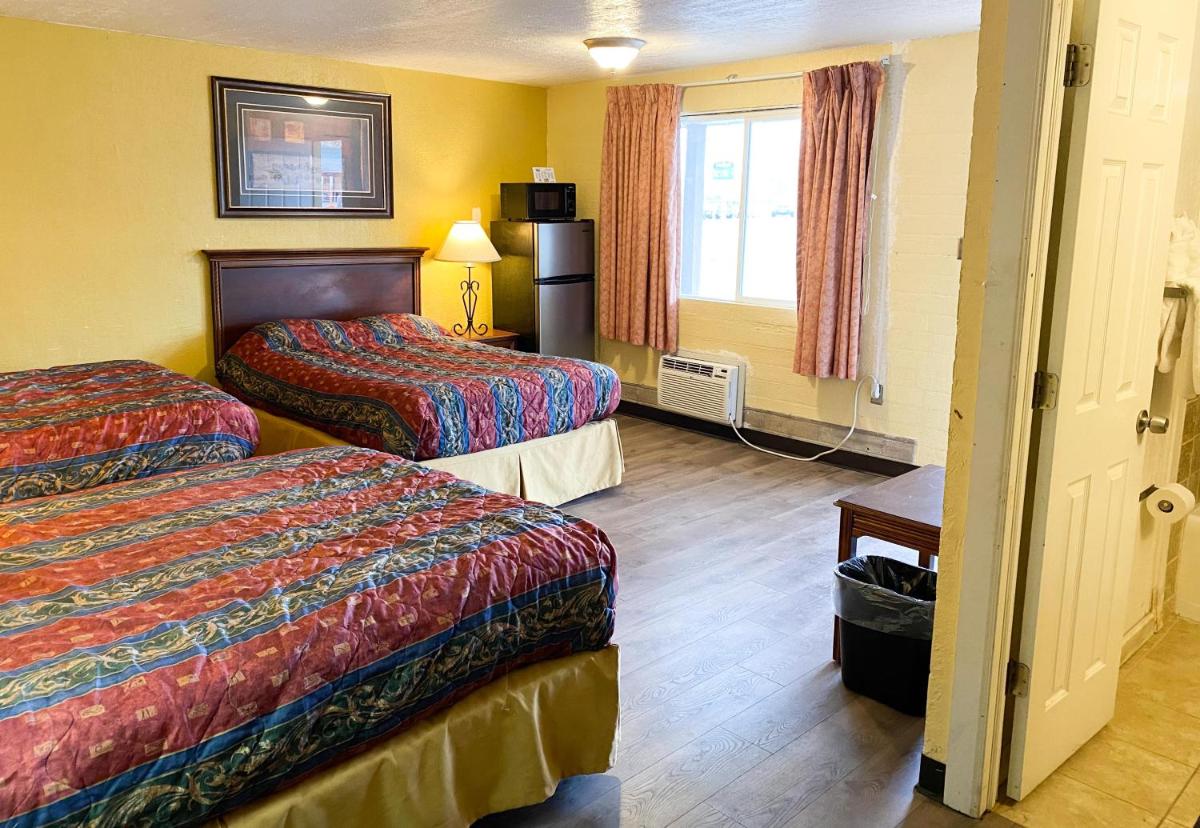 Guest Ranch Motel - Housity