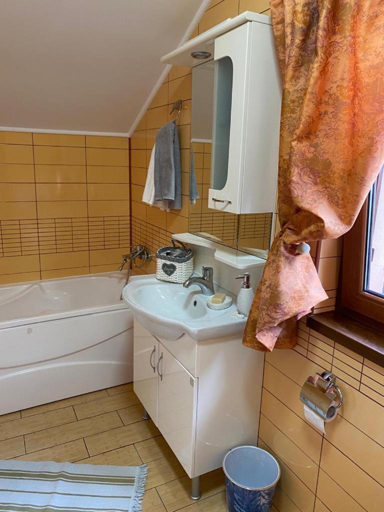 CASA DE SUB MAGURA - Housity