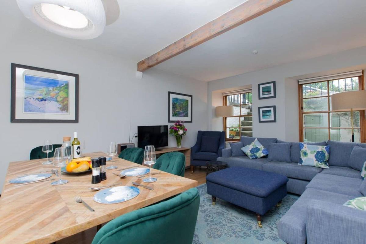 GuestReady - Chic flat in the Heart of Edinburgh - Housity