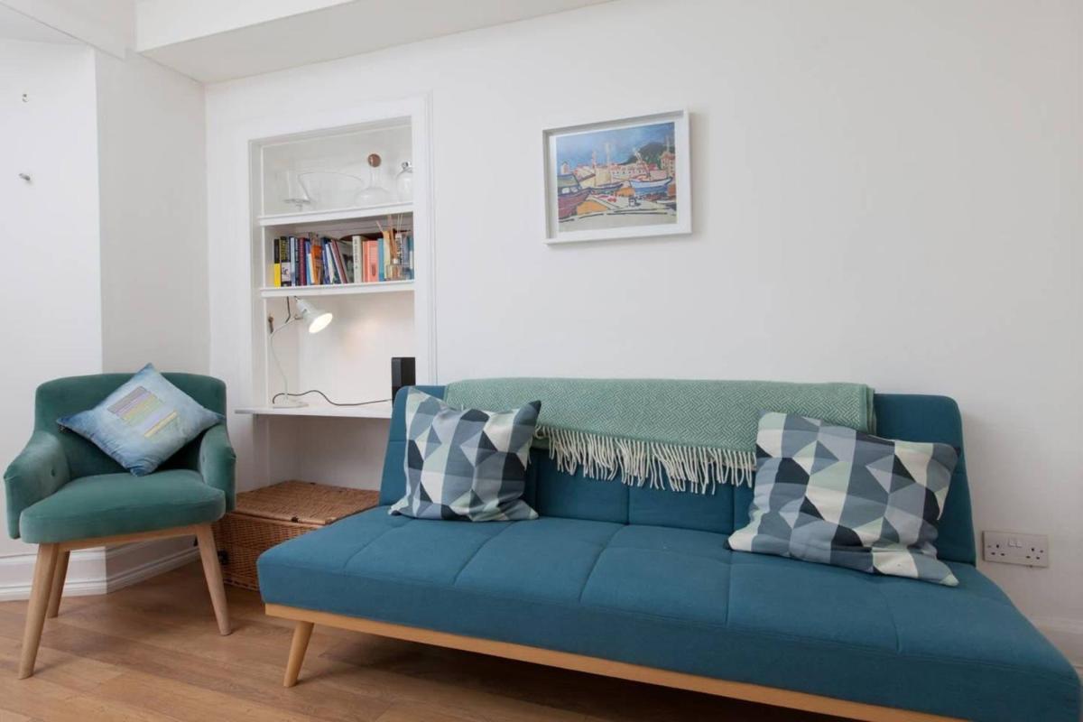 GuestReady - Chic flat in the Heart of Edinburgh - Housity