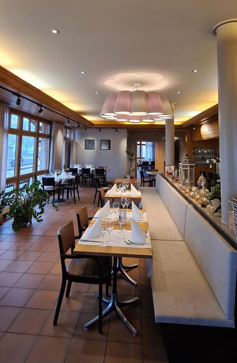 Hotel Breiti - Housity