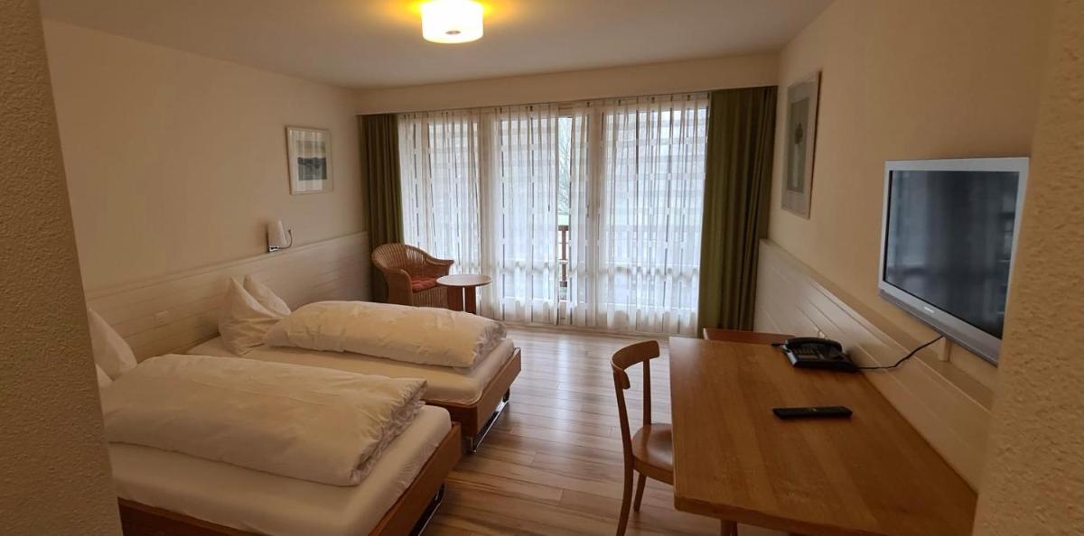 Hotel Breiti - Housity
