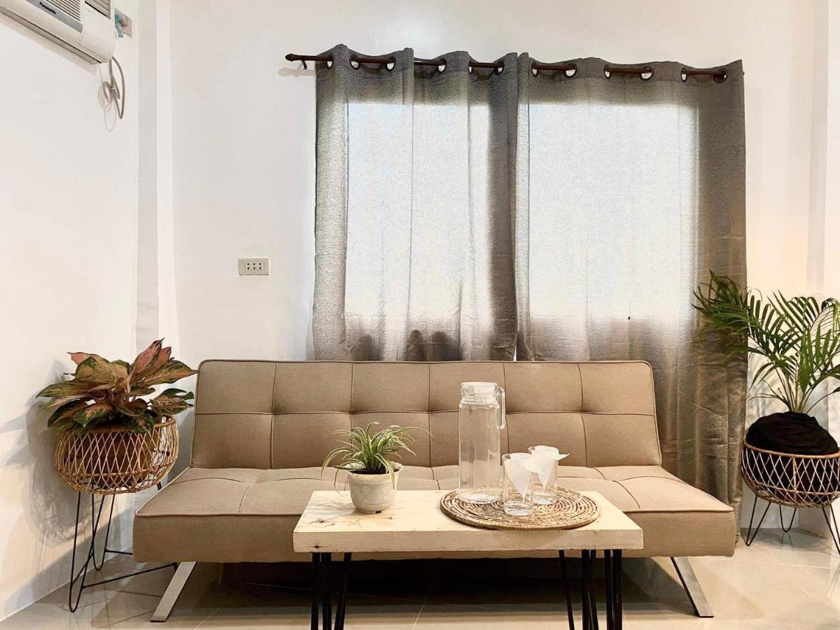 Suitetrails - Best studio flat w/ NETFLIX near airport and beach!