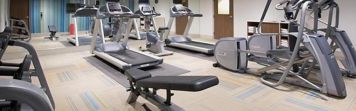 Holiday Inn Indianapolis - Airport Area N, an IHG - Housity