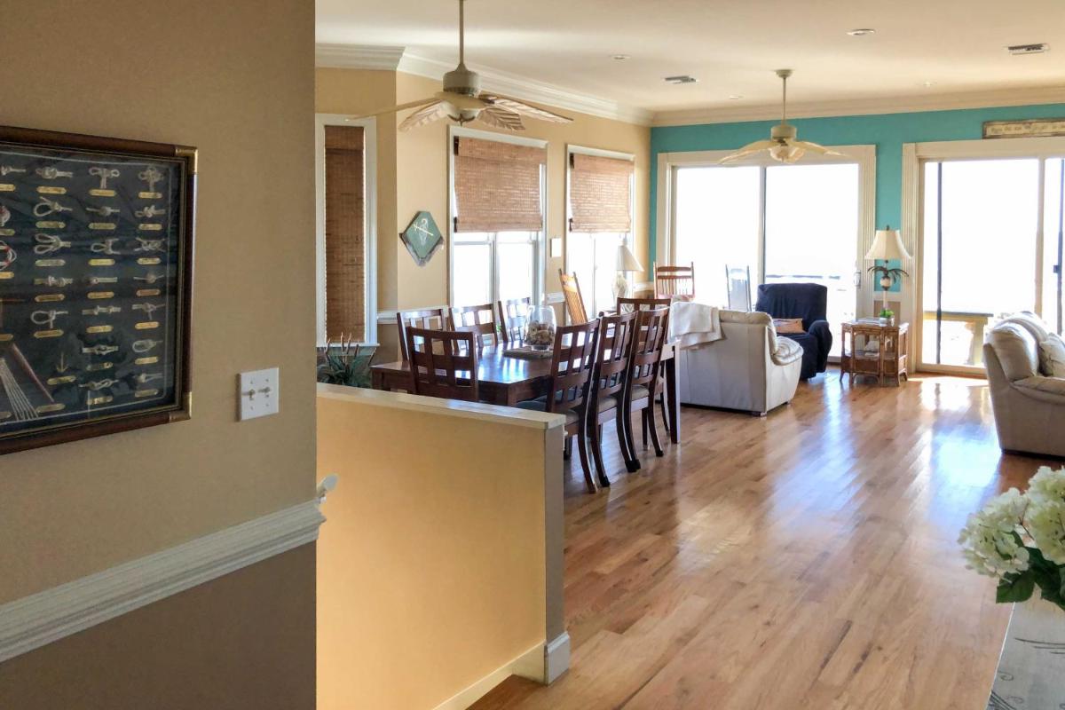 Cape San Blas Home with Private Boardwalk to Beach! - Housity