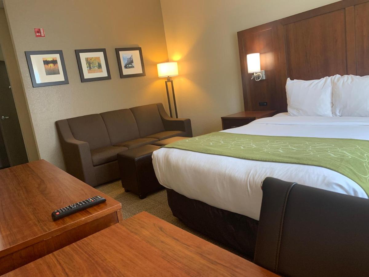 Suitetrails - Comfort Suites Peoria I-74
