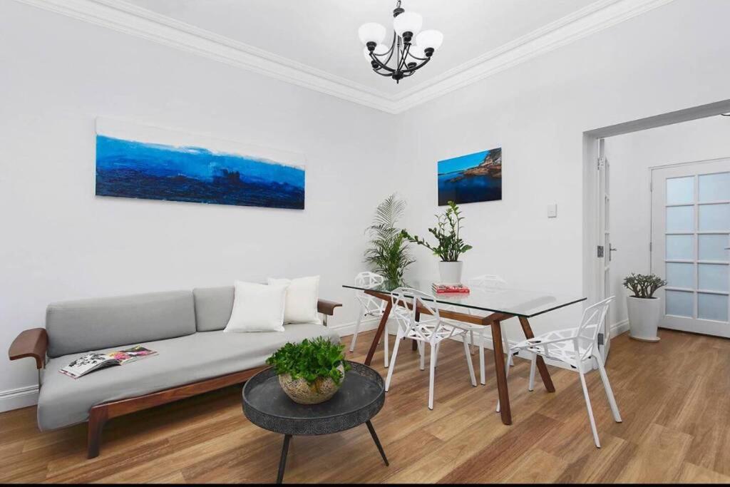 Apartment on Balmoral Beach Hill - Housity