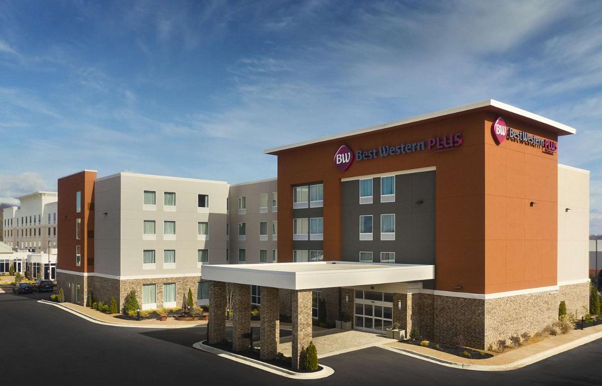Best Western Plus Desoto - Housity