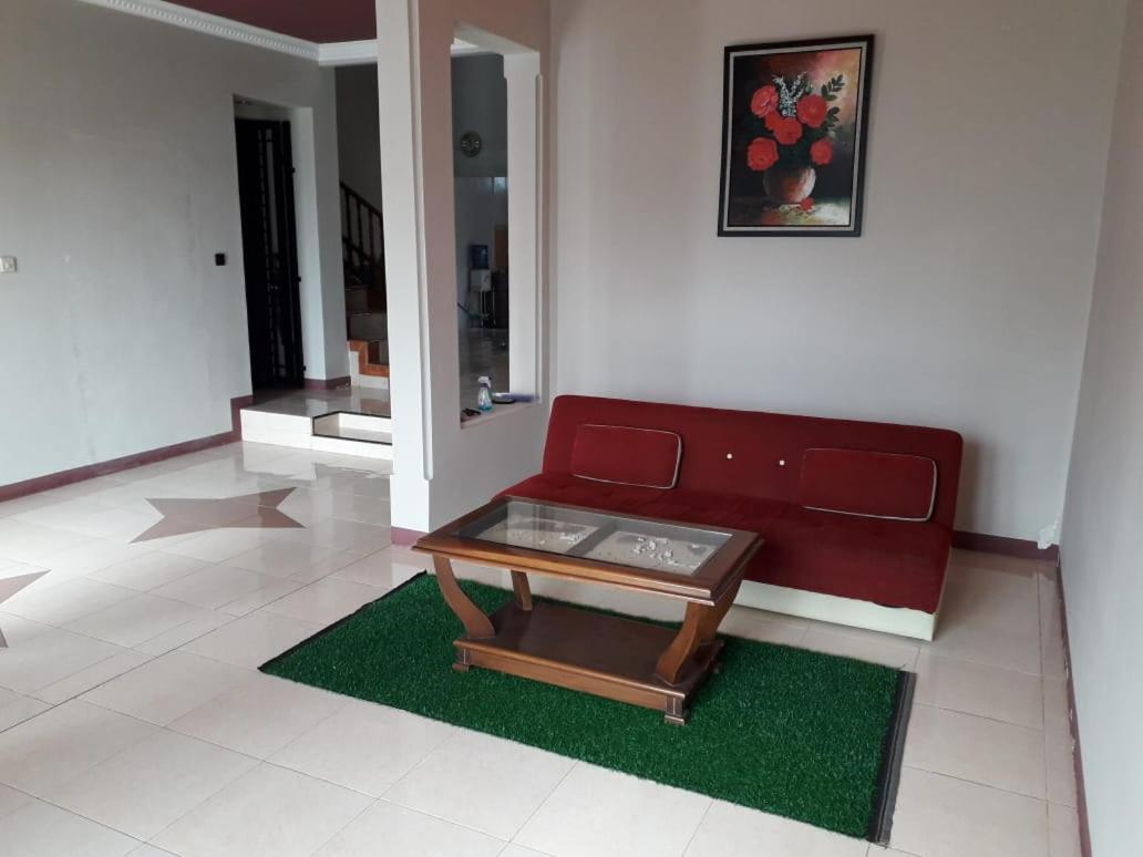 Homestay Ayuning Kuningan - Housity