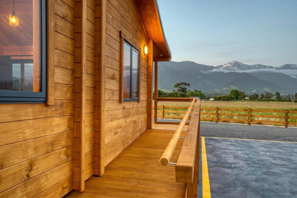 Deerbrooke Kaikōura Chalets - Chalet 2 - Housity