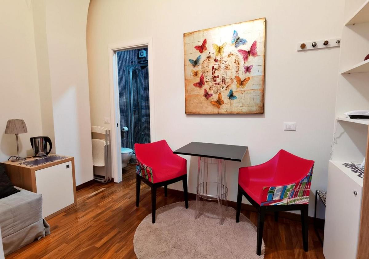 Artistic Charming House - Hizvo