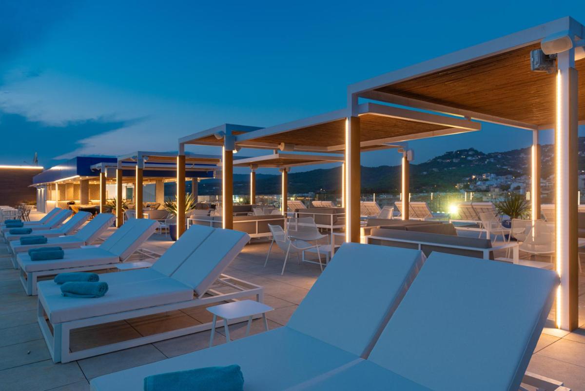 Imagen de la galería de L'Azure Hotel 4* Sup, en Lloret de Mar