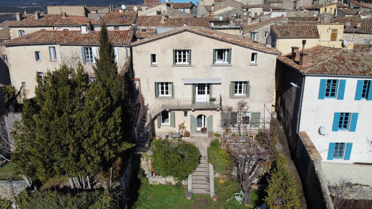 Maison Léonard du Ventoux - B&B avec jardin - Housity