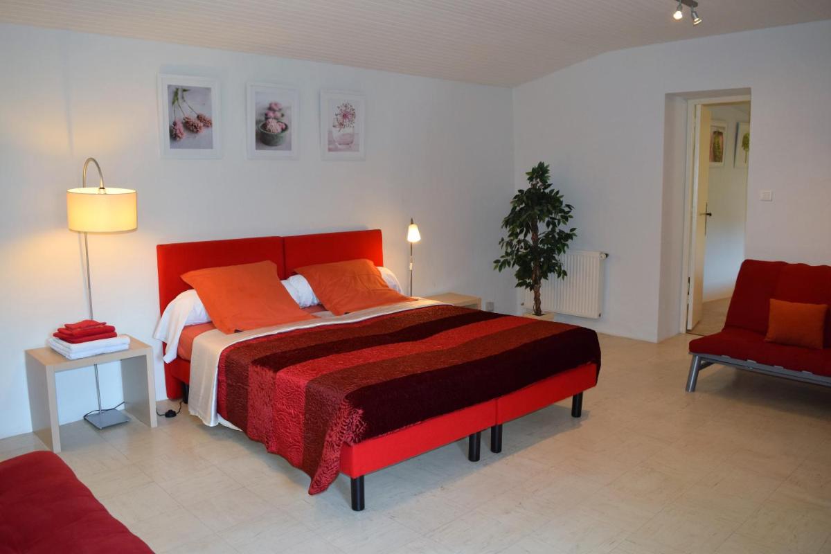 Le Mas Des Sorcières - Maison d'hôtes - Housity