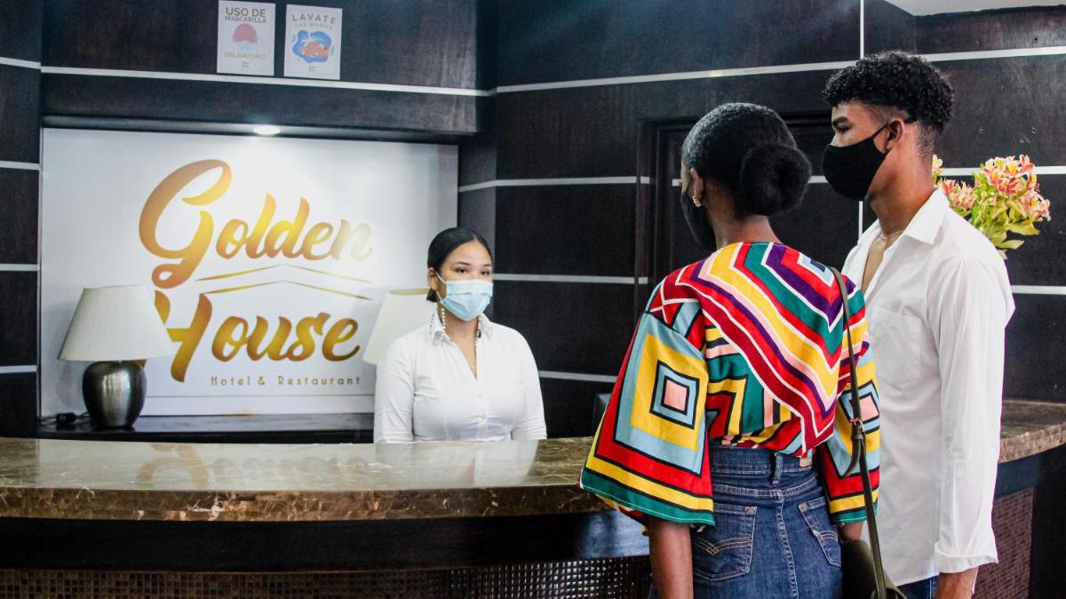 Suitetrails - Golden House Hotel & Convention Center