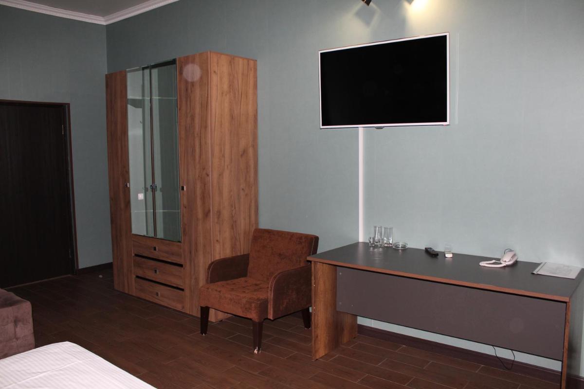 Dumas Hotel - Housity