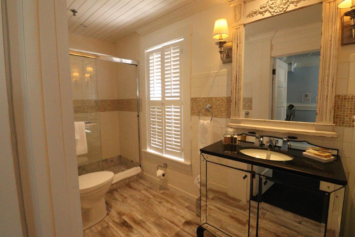 The Riverview Hotel - New Smyrna Beach - Housity