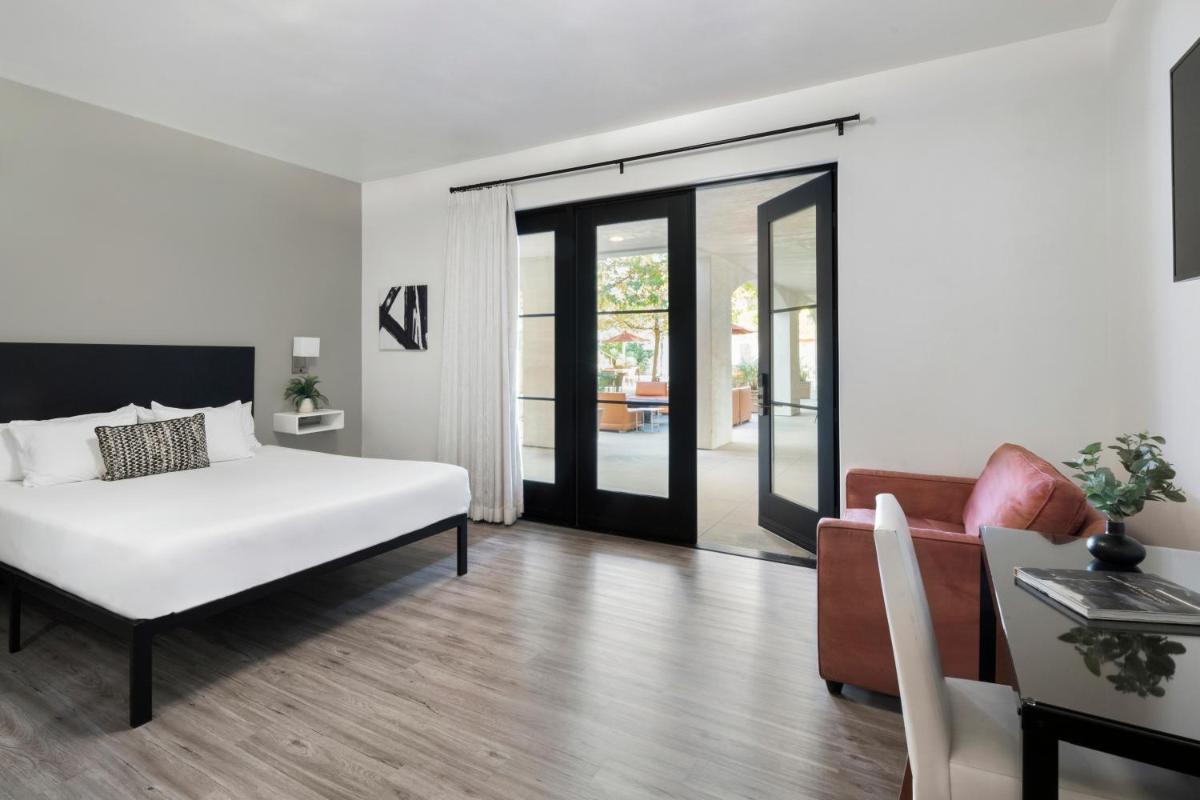 Hotel Casa 425 + Lounge, A Four Sisters Inn - Housity
