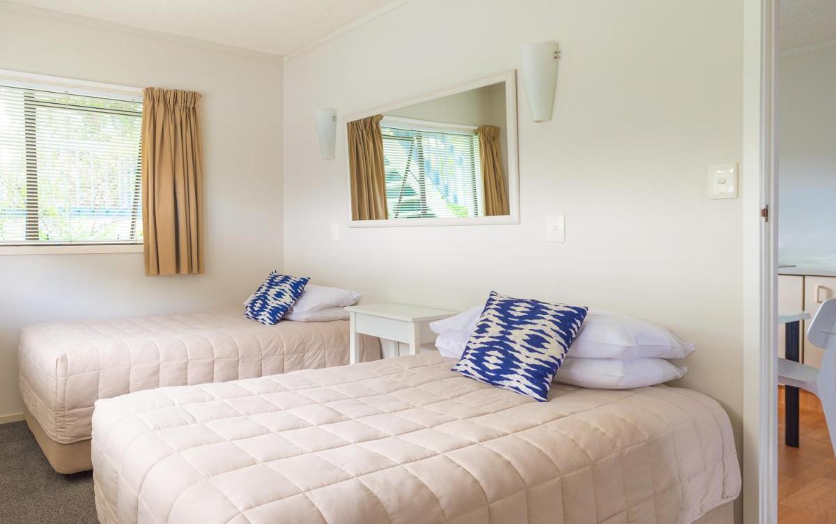 Snells Beach Motel - Hizvo