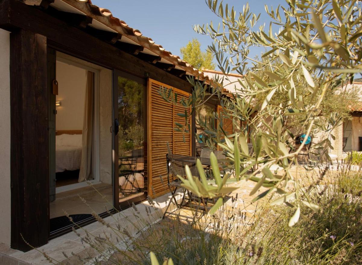 Jardin de l'établissement Auberge Val Moureze Hôtel & Spa